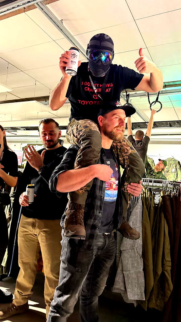 realhaylujan image ~ Altpins