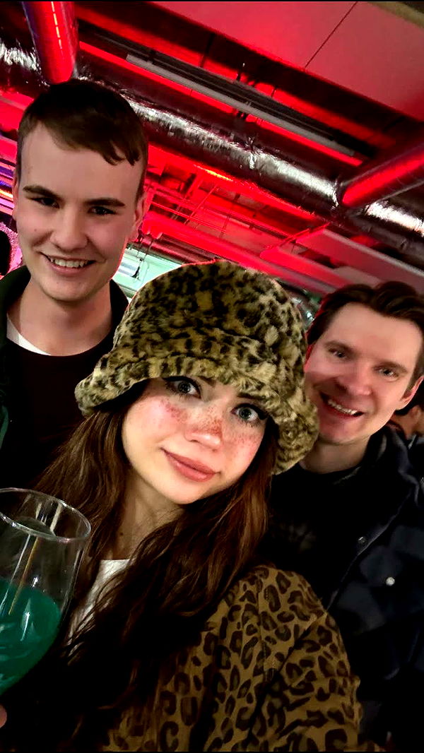 realhaylujan image ~ Altpins