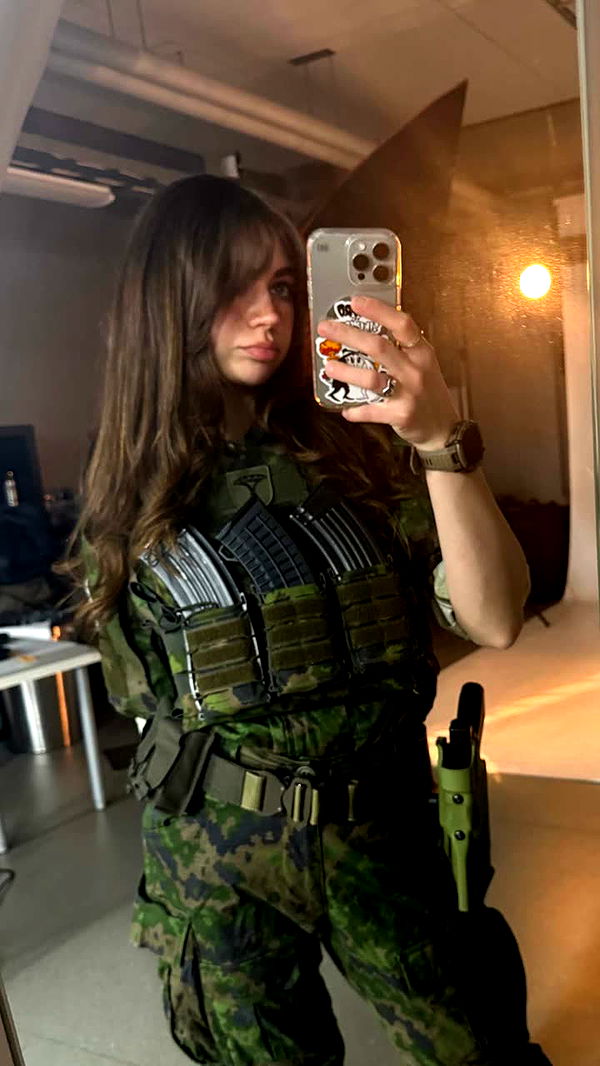 realhaylujan image ~ Altpins