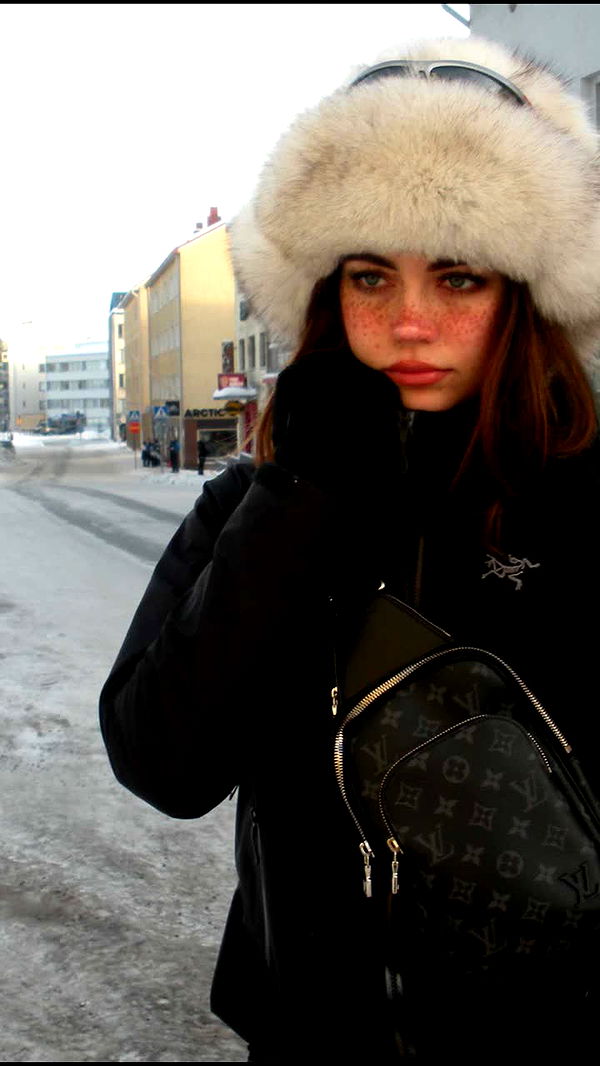 realhaylujan image ~ Altpins