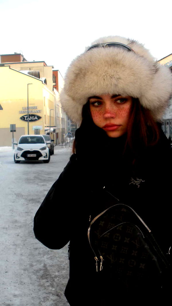 realhaylujan image ~ Altpins