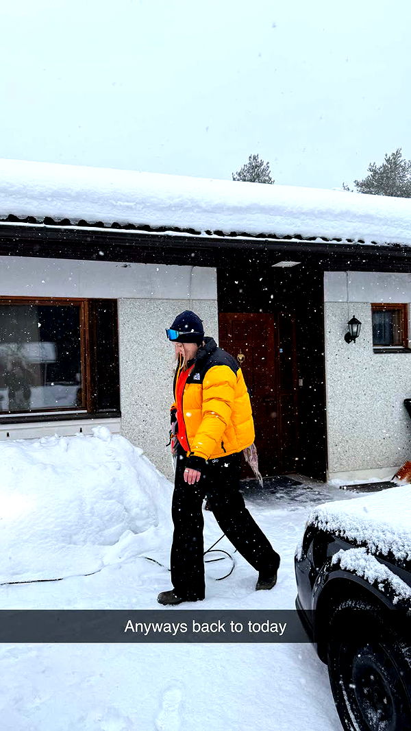 realhaylujan image ~ Altpins