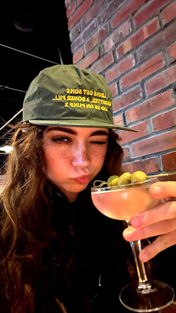 realhaylujan image ~ Altpins