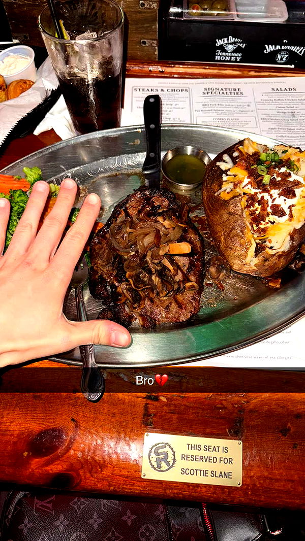 realhaylujan image ~ Altpins