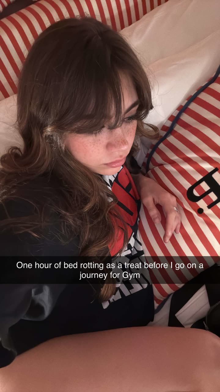 realhaylujan snapchat image archive image