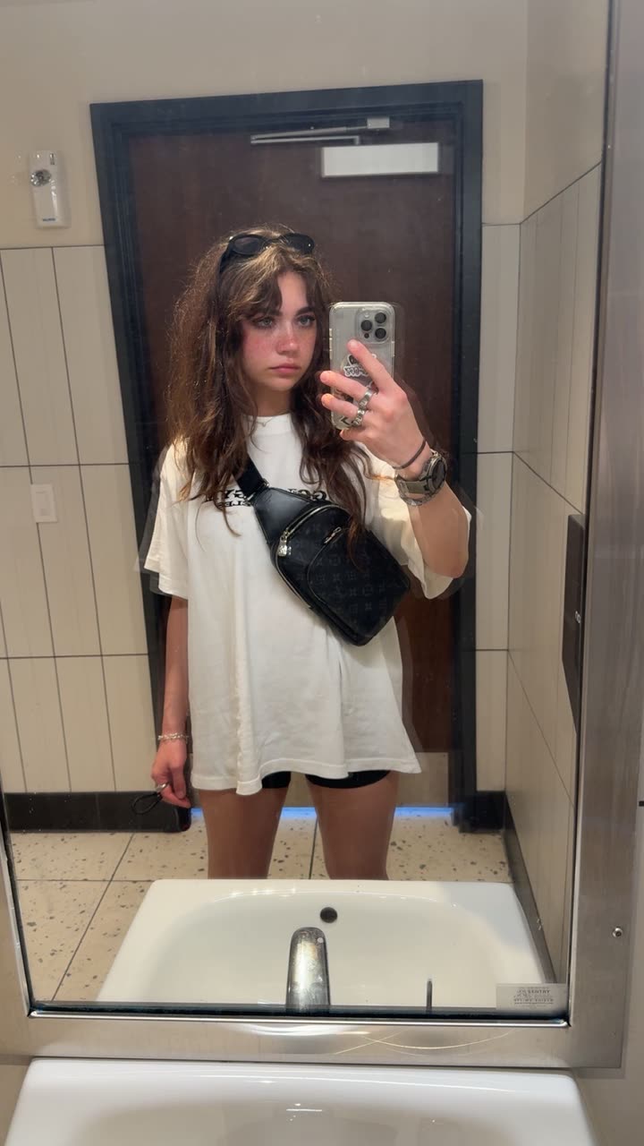 realhaylujan snapchat image archive image