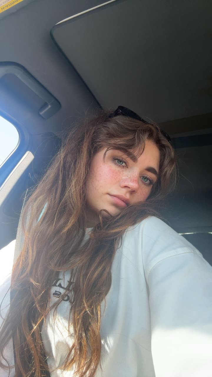 realhaylujan snapchat image archive image