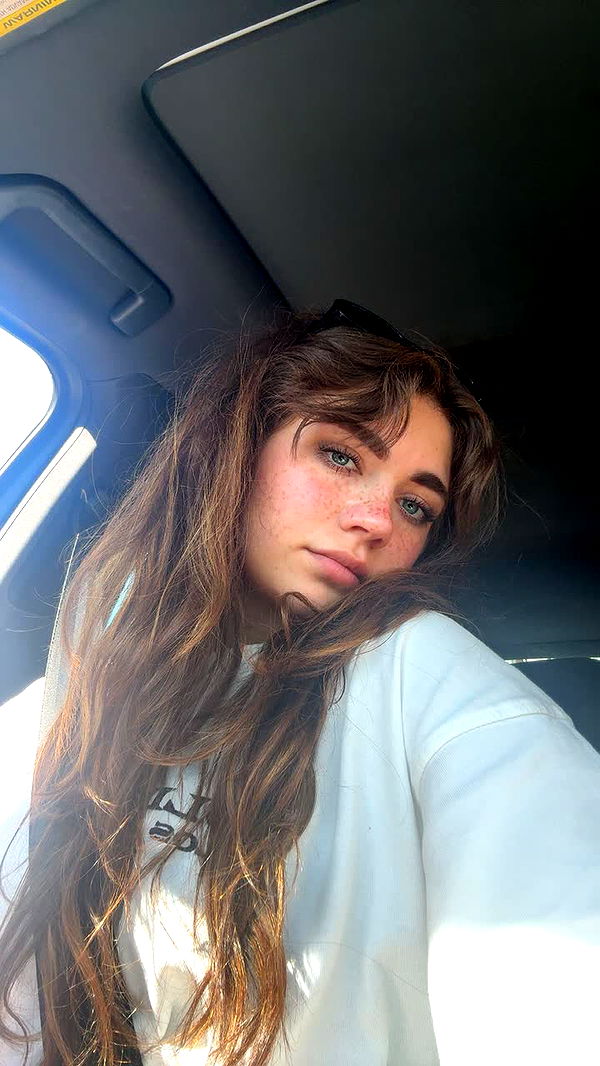 realhaylujan image ~ Altpins