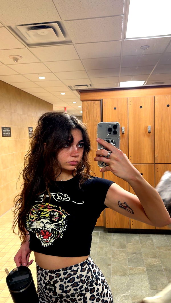 realhaylujan image ~ Altpins