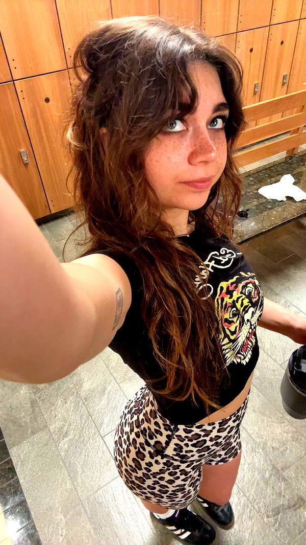 realhaylujan image ~ Altpins