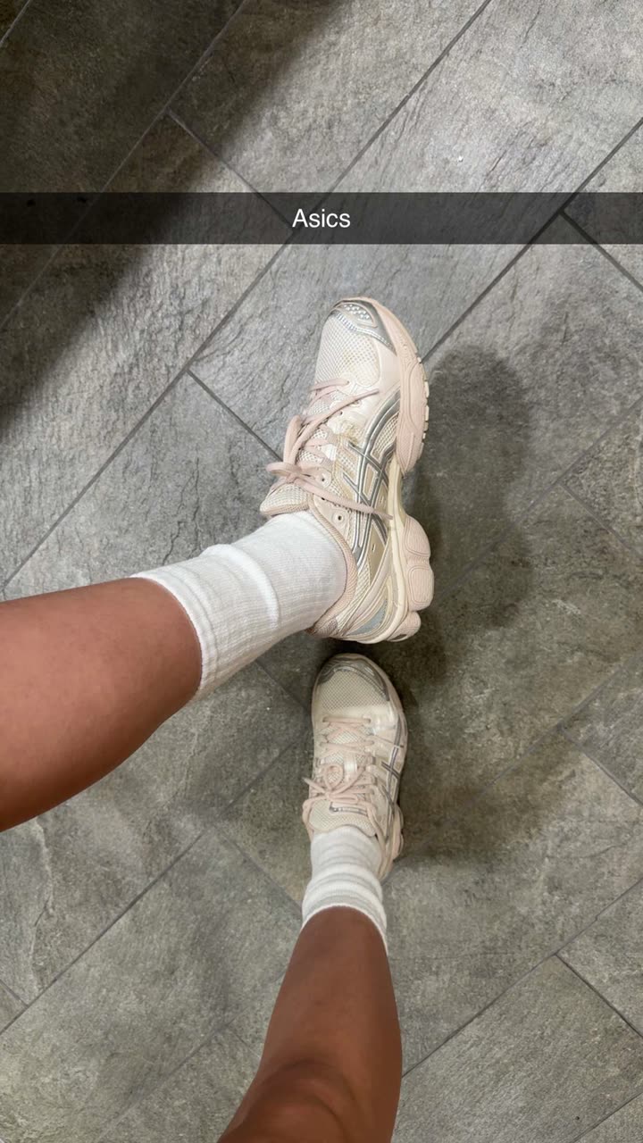 realhaylujan snapchat image archive image