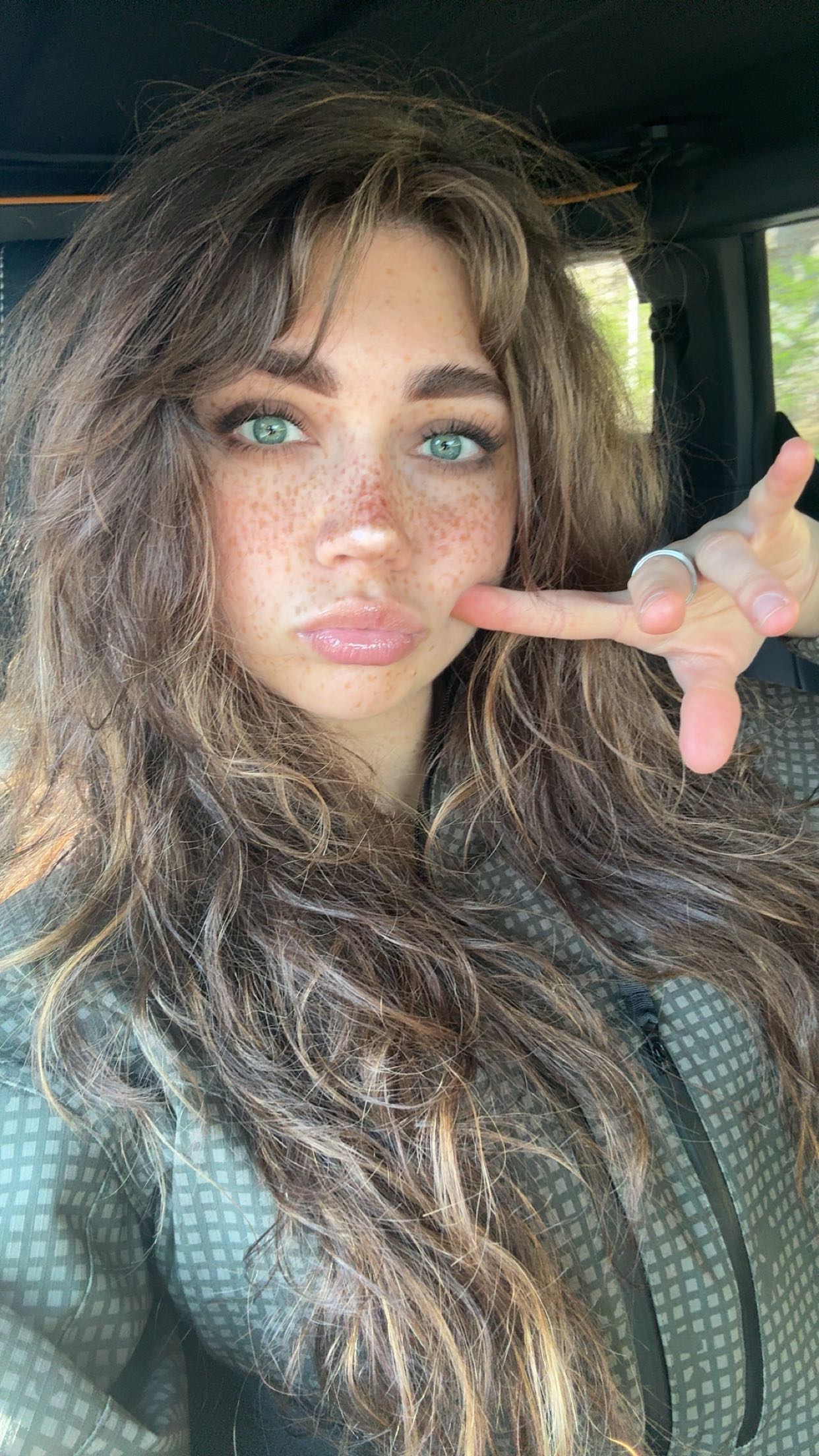 realhaylujan snapchat image archive image