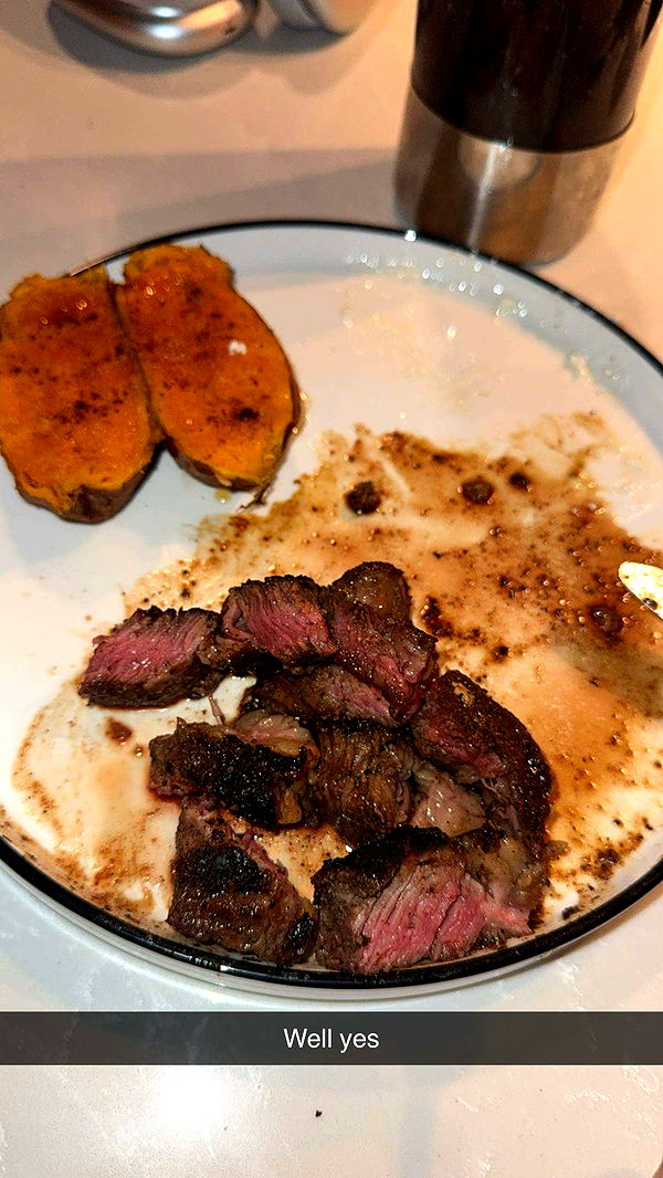 realhaylujan image ~ Altpins