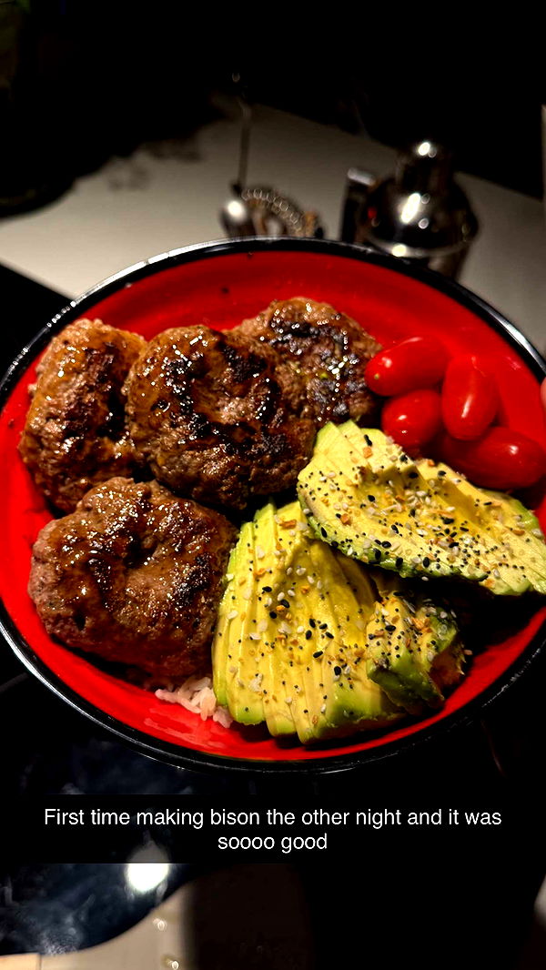 realhaylujan image ~ Altpins