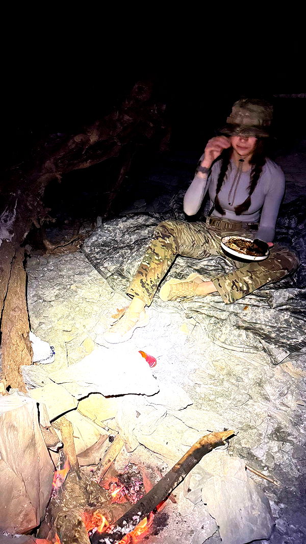 realhaylujan image ~ Altpins