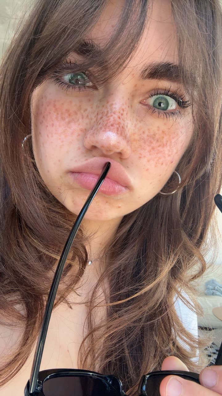 realhaylujan snapchat image archive image