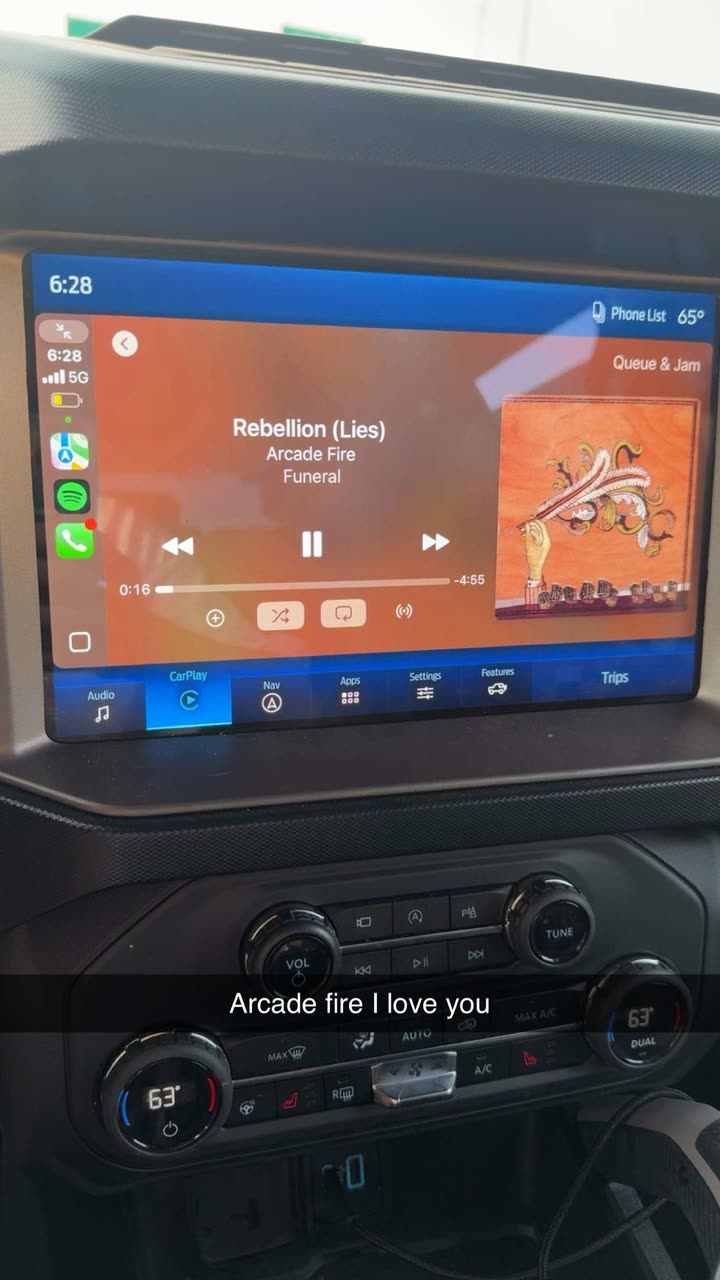 realhaylujan snapchat image archive image