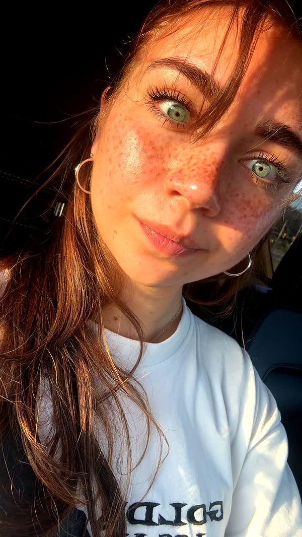 realhaylujan image ~ Altpins