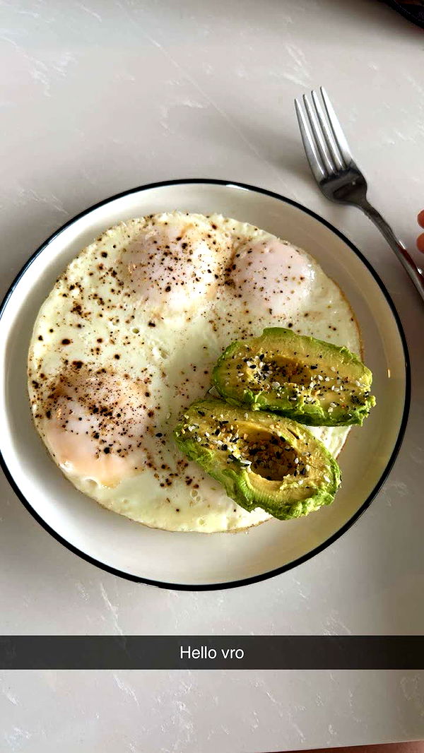 realhaylujan image ~ Altpins