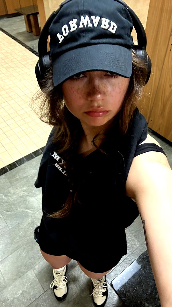 realhaylujan image ~ Altpins