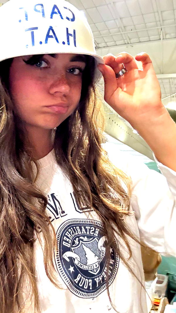 realhaylujan image ~ Altpins