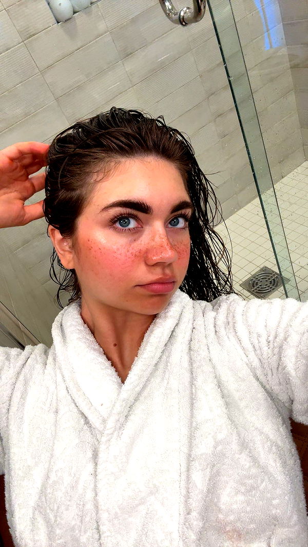 realhaylujan image ~ Altpins