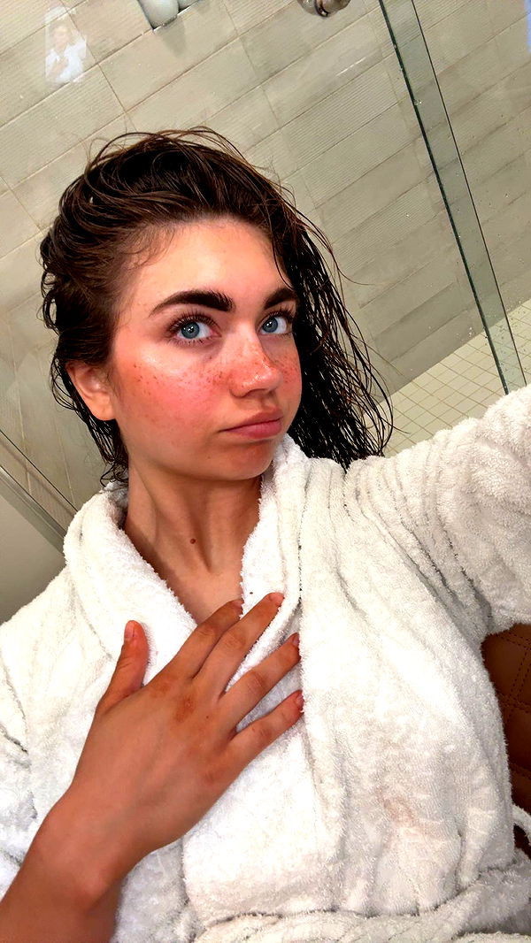 realhaylujan image ~ Altpins