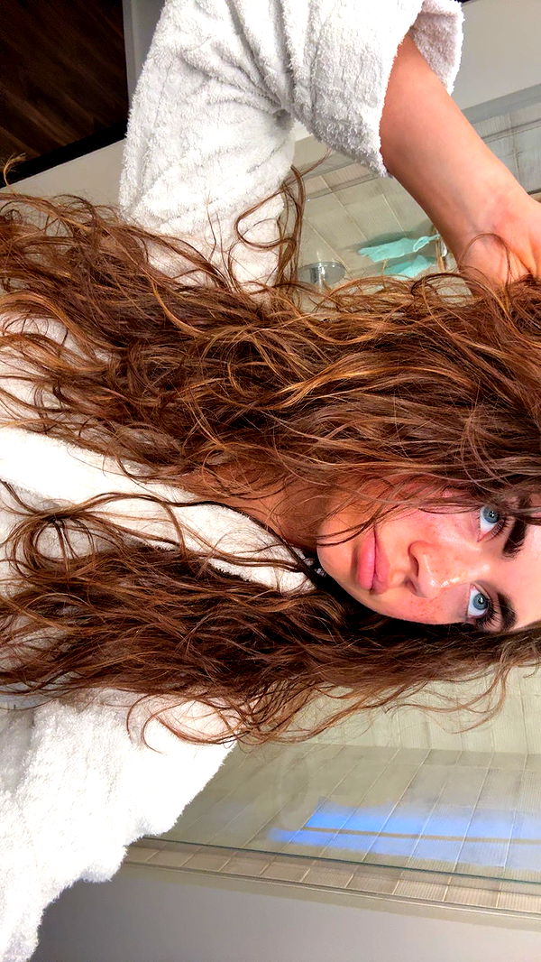 realhaylujan image ~ Altpins