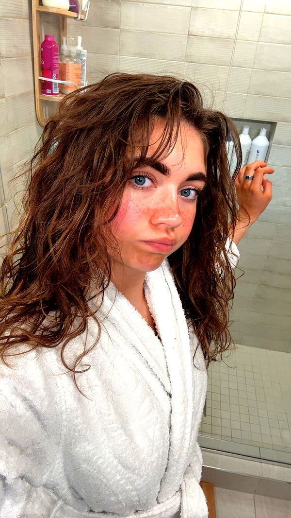 realhaylujan image ~ Altpins