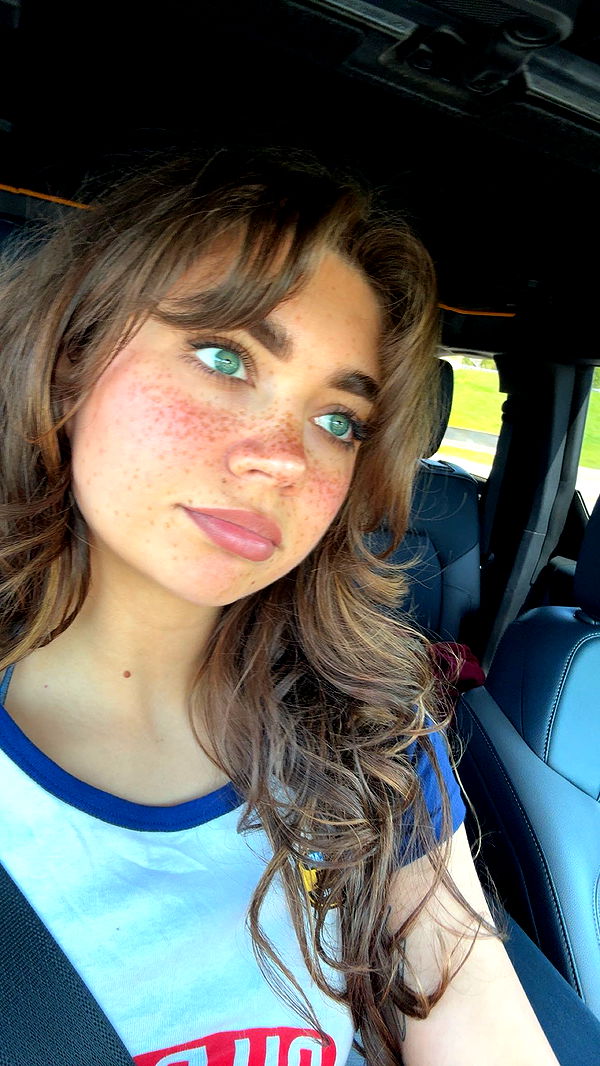 realhaylujan image ~ Altpins