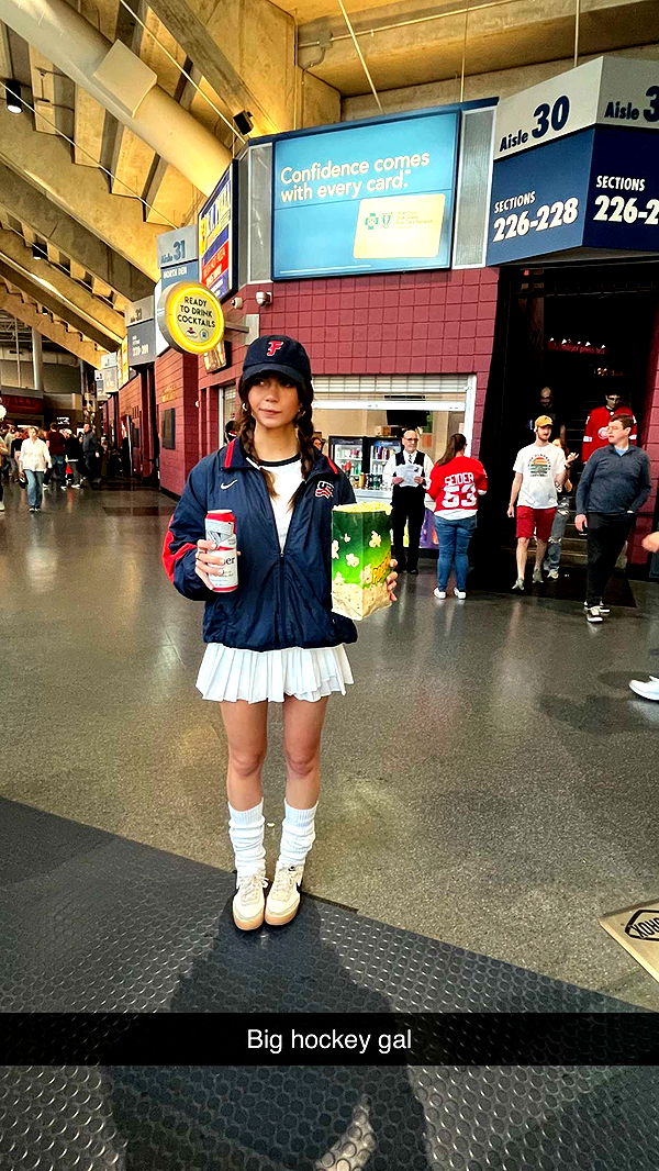 realhaylujan image ~ Altpins