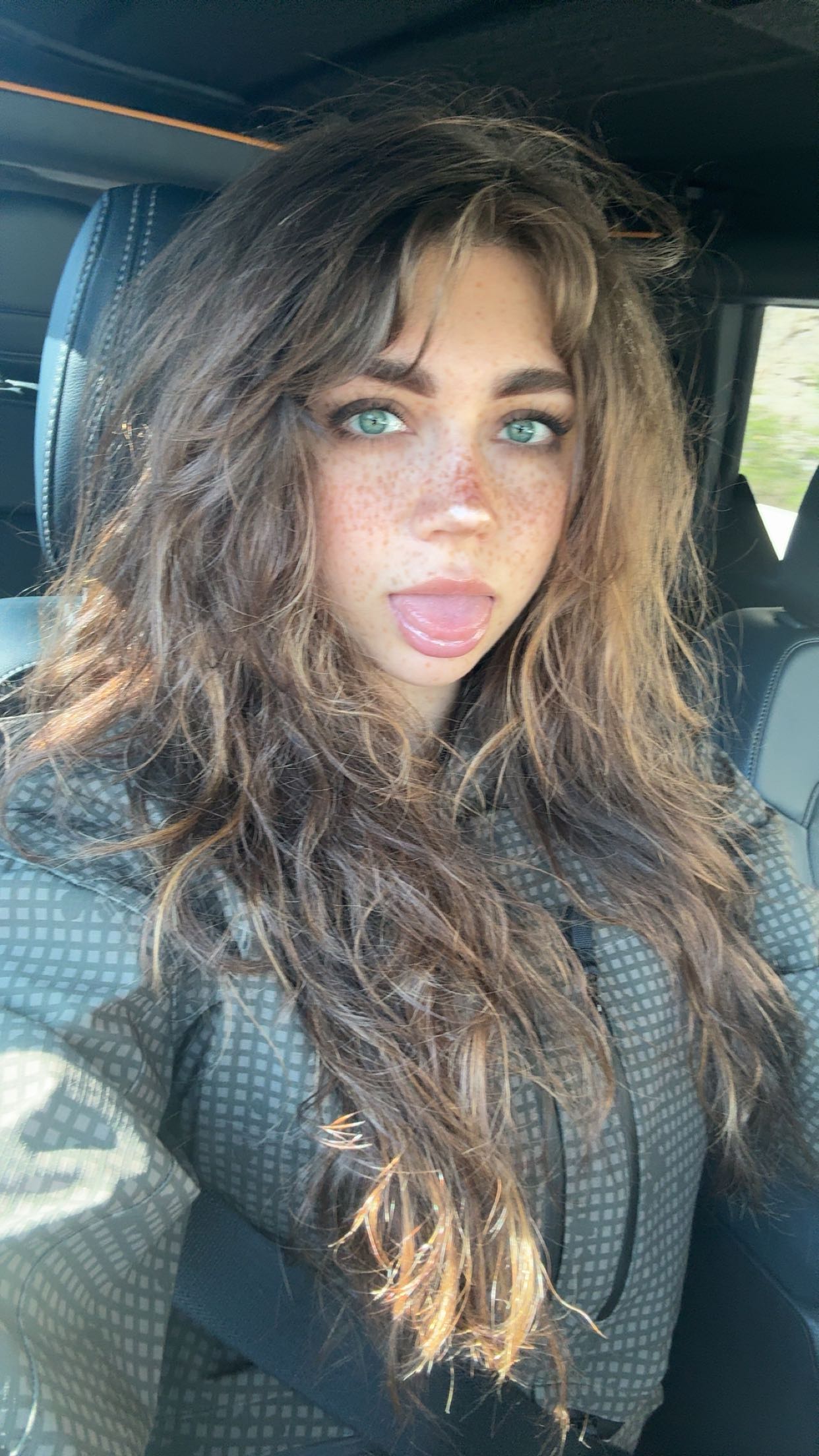 realhaylujan snapchat image archive image