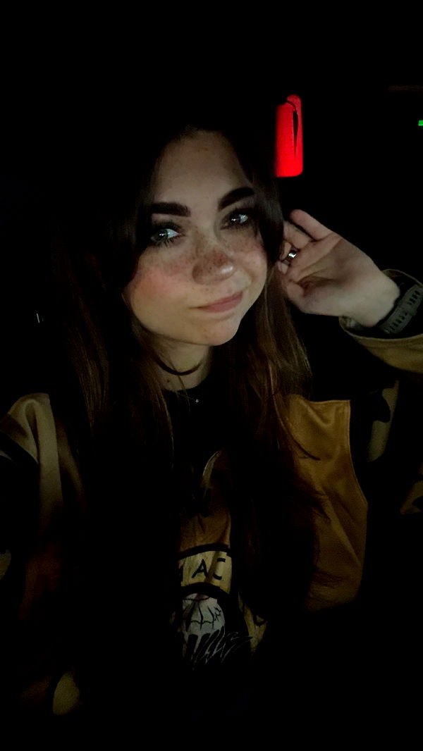 realhaylujan image ~ Altpins