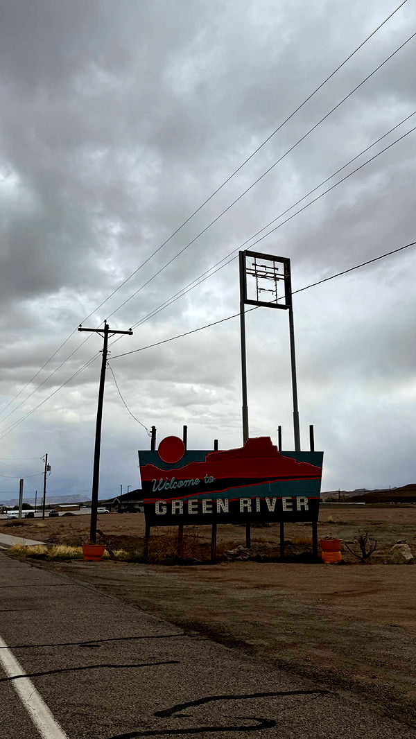 realhaylujan image ~ Altpins