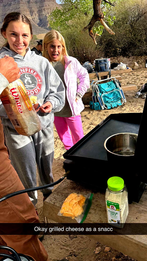 realhaylujan image ~ Altpins