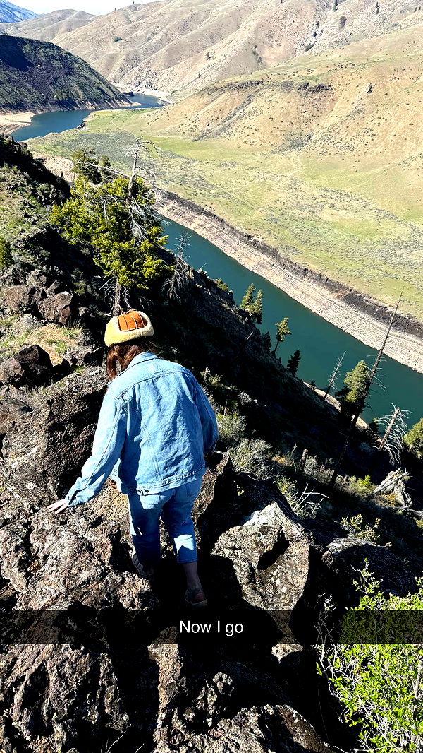 realhaylujan image ~ Altpins