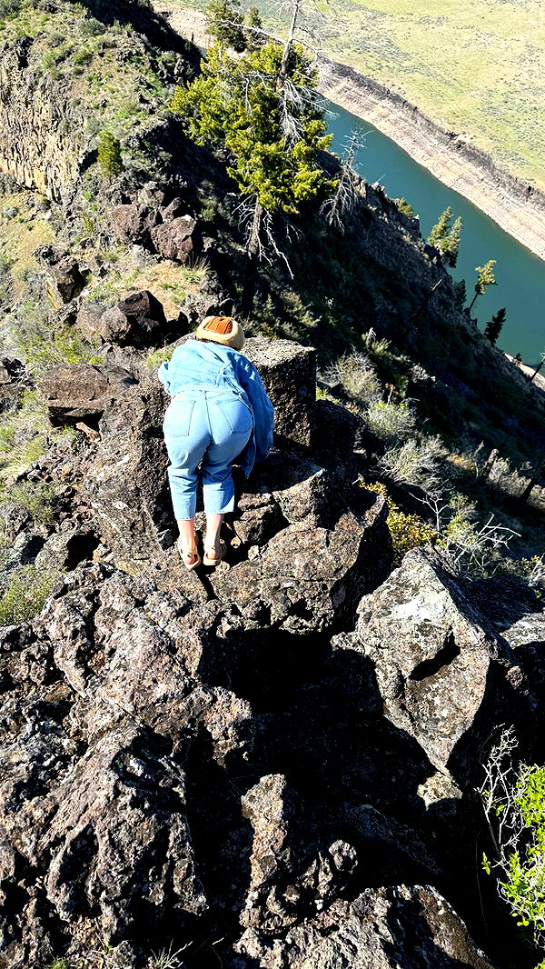 realhaylujan image ~ Altpins