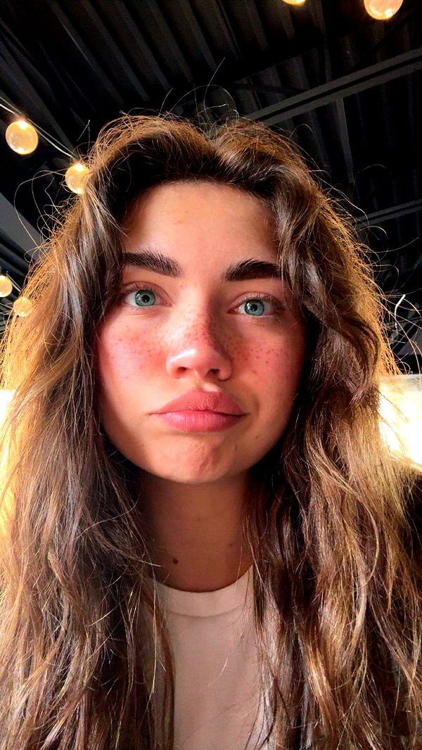 realhaylujan image ~ Altpins