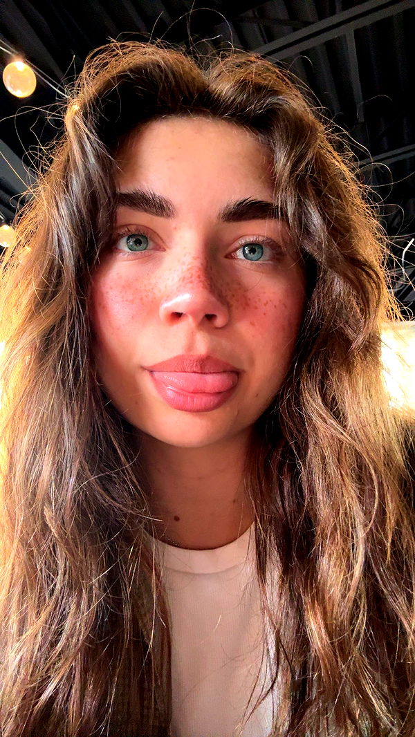 realhaylujan image ~ Altpins