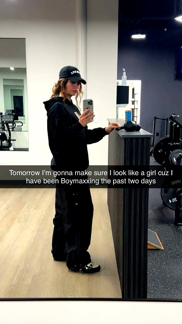 realhaylujan snapchat image archive image