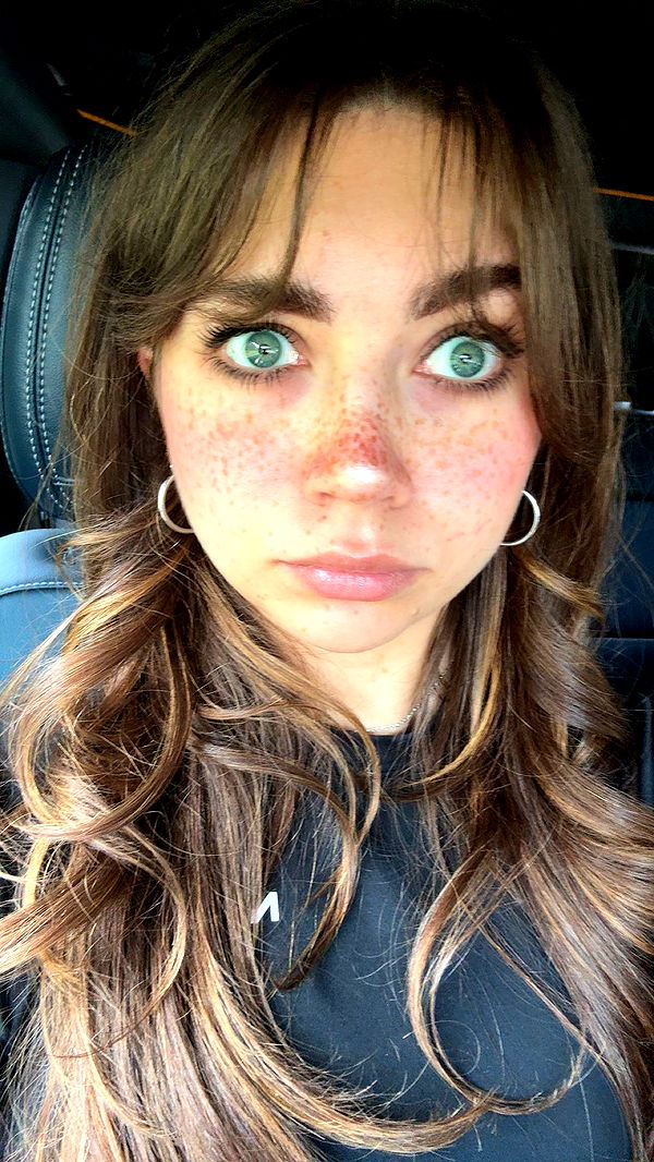 realhaylujan image ~ Altpins