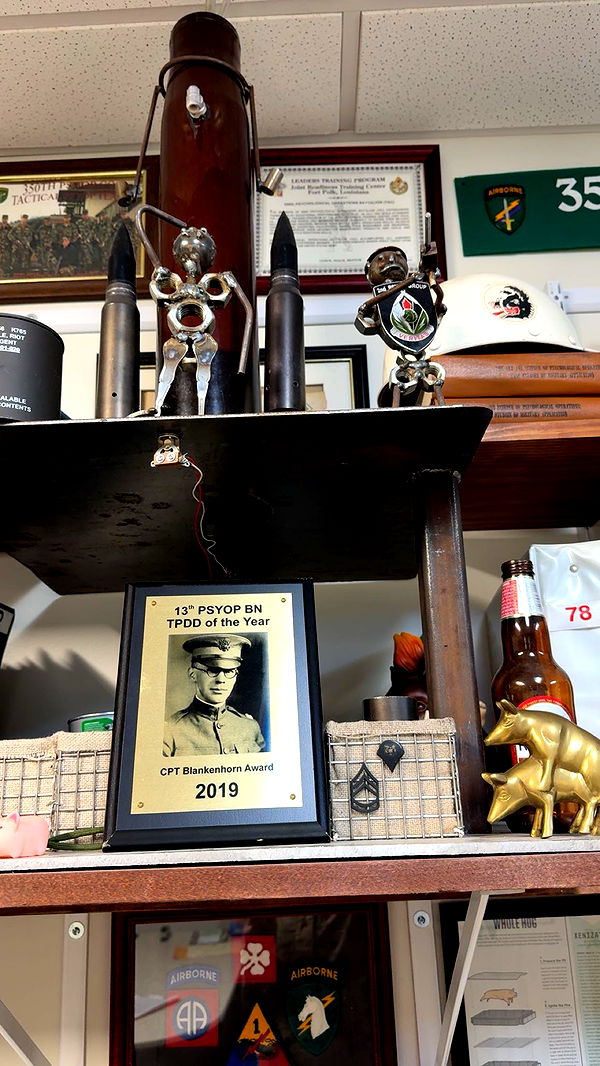 realhaylujan image ~ Altpins