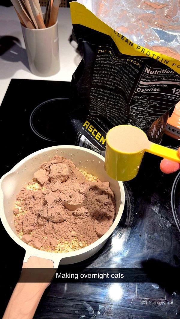 realhaylujan image ~ Altpins