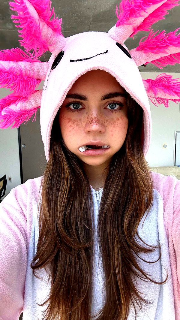 realhaylujan image ~ Altpins