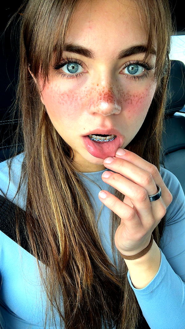 realhaylujan image ~ Altpins