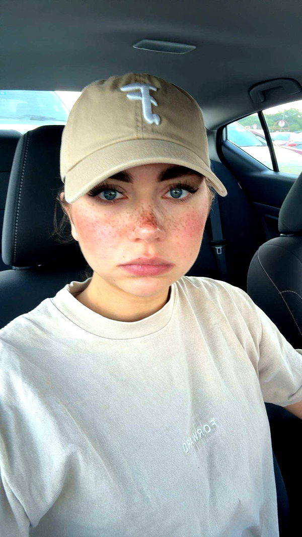 realhaylujan image ~ Altpins