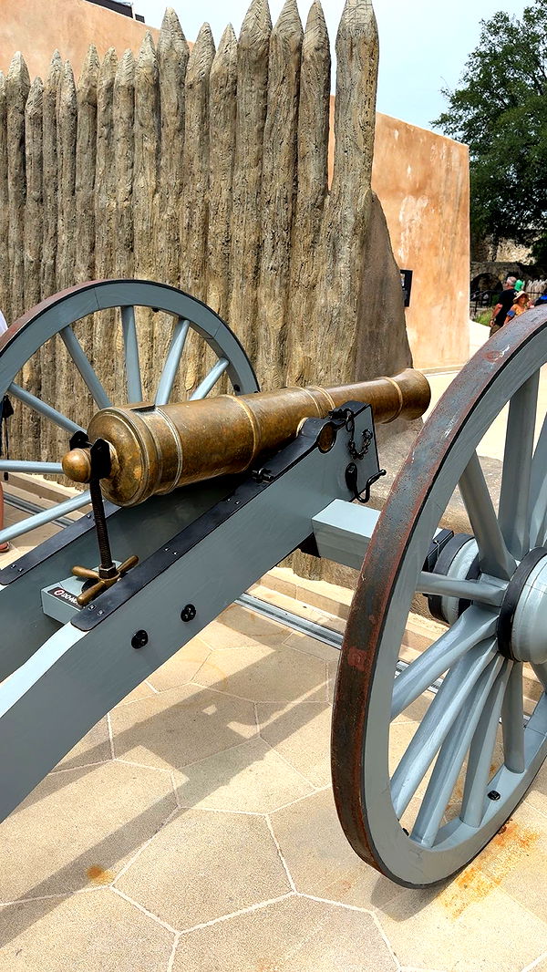 realhaylujan image ~ Altpins