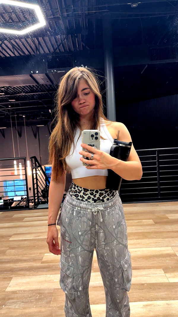 realhaylujan image ~ Altpins