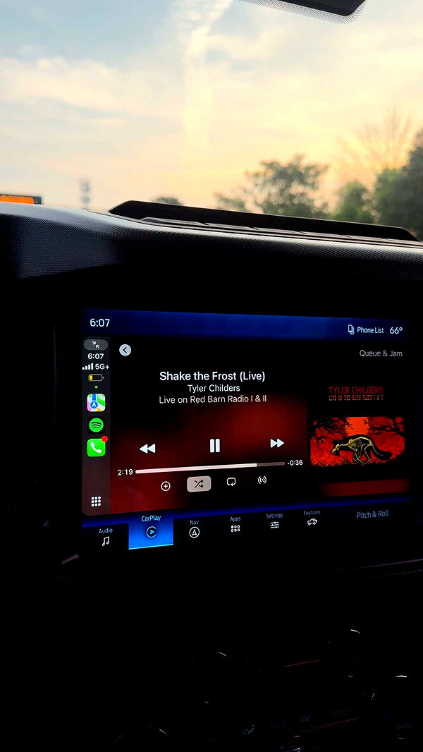 realhaylujan image ~ Altpins