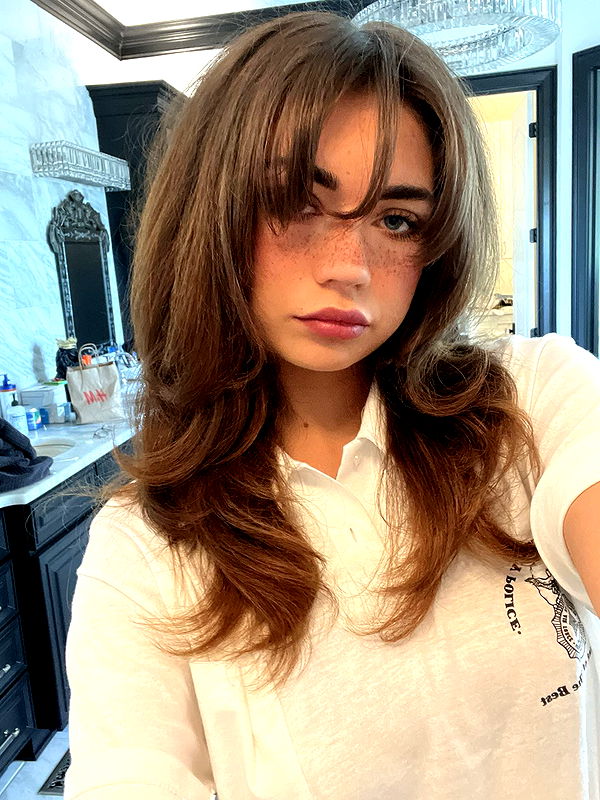 realhaylujan image ~ Altpins